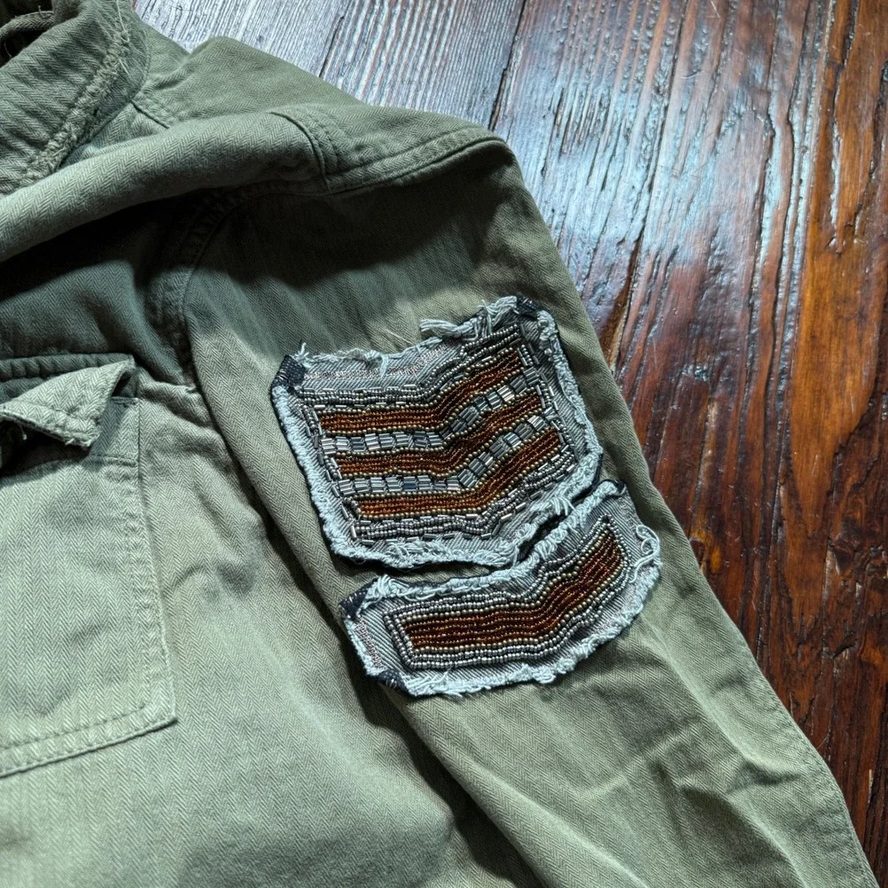 BKE Shacket Womens LOlive Green Beaded Patch Military Cotton Utility Y2K